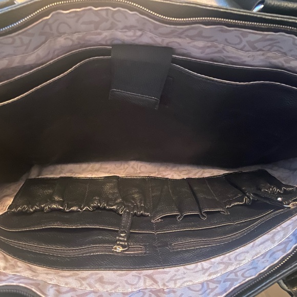 Kenneth Cole leather computer bag, black and in great condition - Picture 3 of 5
